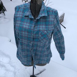 Women’s flannel shirt